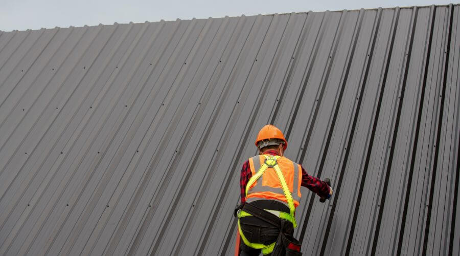 Professional metal roof installation services in Urbana, MO